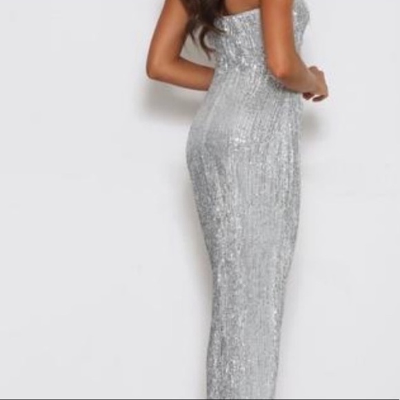 Abbys by Abby Hilton Dress - Picture 3 of 8